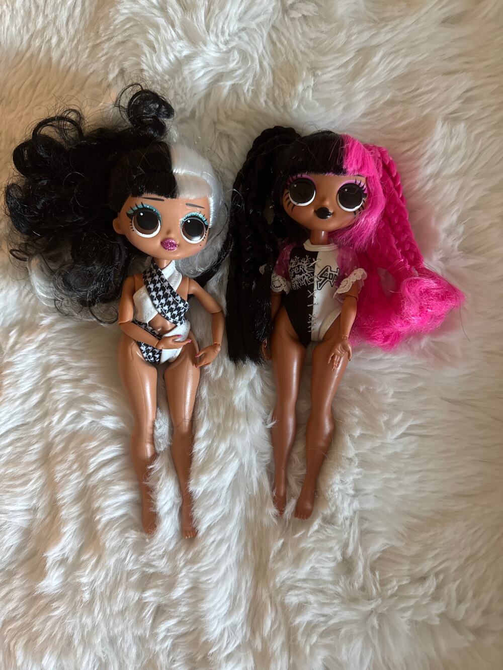 LOL OMG dolls  set of 2 dollie metal chick